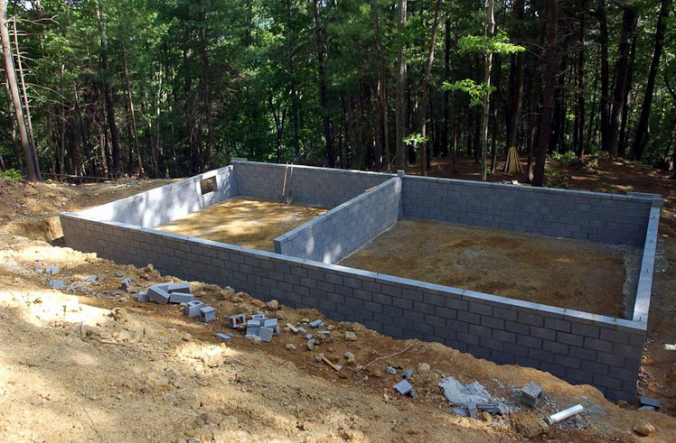 Foundation / Crawl Space